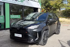 TOYOTA Yaris Cross 1.5 Hybrid E-CVT GR SPORT Black
