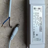 alimentatore per led 220Vac 50/60Hz 34/42VDC 950mA