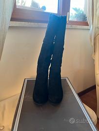 Stivali camoscio neri