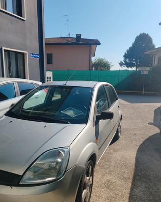 ford fiesta anno 2003