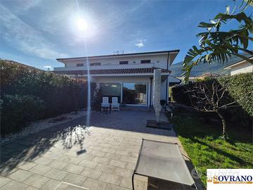 Porzione di villa di recente costruzione a