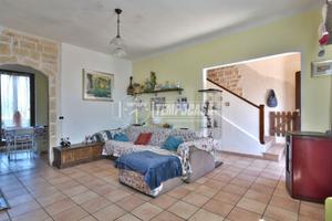 Soluzione indipendente con giardino - Tempocasa Os