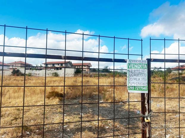 Terreno agricolo di 2 ettari recintato