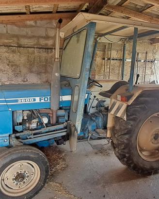 Trattore FORD 3600