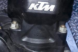 Duke 640 99 : basamento motore frizione carburator