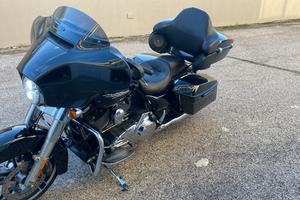 Harley davidson street glide