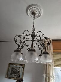 lampadario in ferro battuto 