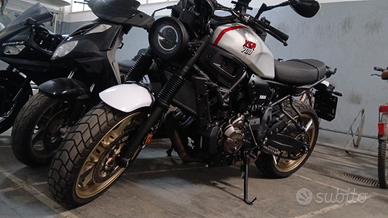 Yamaha xsr700 xt tribute