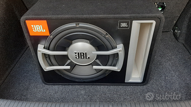 Subwoofer più amplificatore