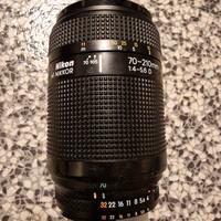 Obiettivo Nikon AF nikkor 70-210mm 1:4-5,6 D