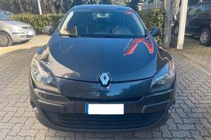 RENAULT MEGANE 5P 1.6 110CV LIMITED