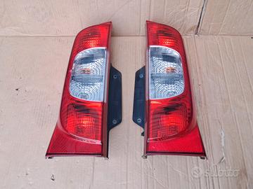 Fanali,fari o stop posteriori per fiat qubo