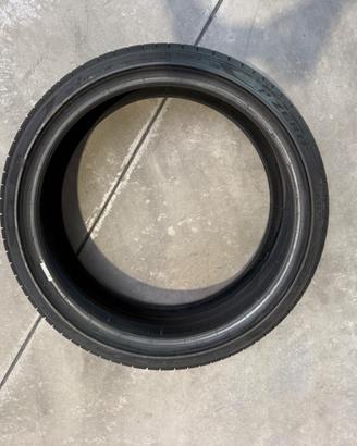 Pneumatico Pirelli P Zero runflat estivo