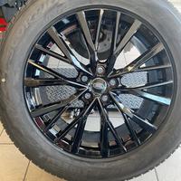 Gomme quattro stagioni con cerchi nero opaco del