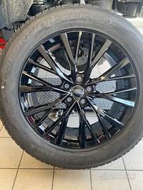 Gomme quattro stagioni con cerchi nero opaco del