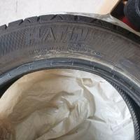 Pneumatici invernali (tre)