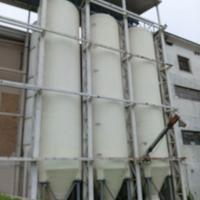 Silos contenitori per farine