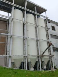 Silos contenitori per farine