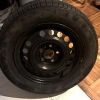 Pneumatico Pirelli con cerchio 195/65R15 91H