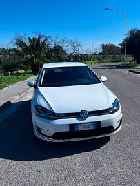 VOLKSWAGEN E-GOLF 2019