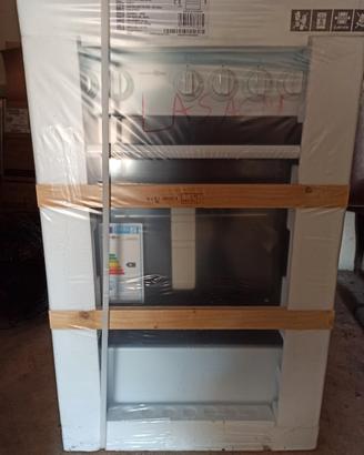 Cucina 4 fuochi a gas con forno elettrico 