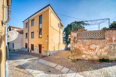 TRIFAMILIARE A RIVOLI