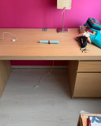 Scrivania Malm  140x65cm