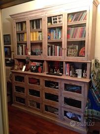 credenza con alzata in abete ante cassetti