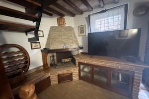 CASA SEMINDIPENDENTE A BEVAGNA