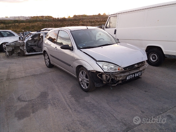 Ford focus 3 porte 03 tdci ricambi