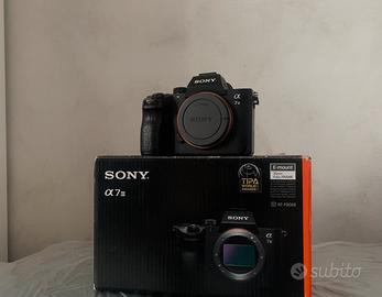 Fotocamera Sony ILCE-7M3 ( A 7 III )