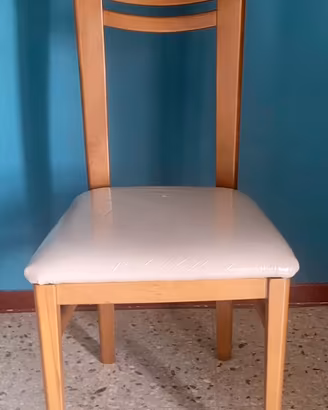 4 sedie artigianali in legno, mai utilizzate