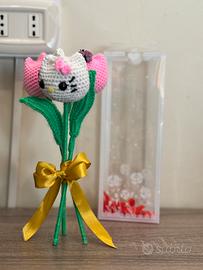 Bouquet fiori all’uncinetto tulipani Hello Kitty