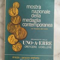 Libro "Mostra medaglia contemporanea - Arezzo 1964