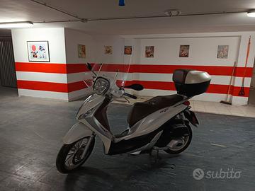Piaggio Madley 150