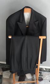 Elegante completo da uomo
