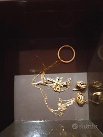 Oggetti di oro