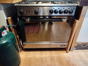 Cucina e forno a gas