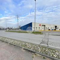 NEGOZIO A CASTEL MELLA