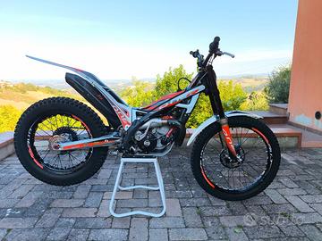 TRS ONE 300 R MY 2024