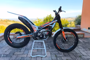 TRS ONE 300 R MY 2024