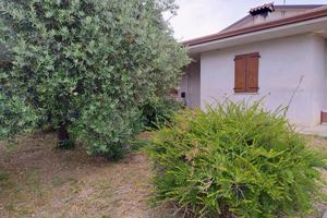 Villetta indipendente in zona residenziale