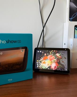 Echo show 8 alexa