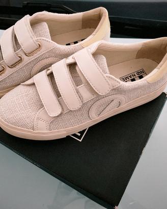 No Name sneaker 