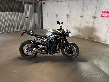 Triumph street triple r 765