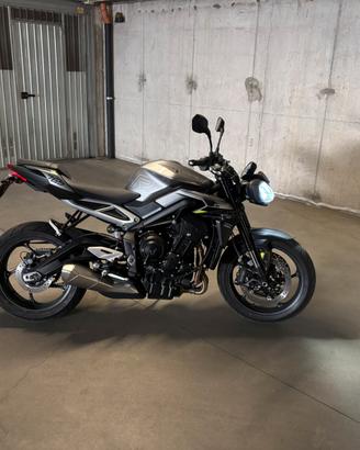 Triumph street triple r 765