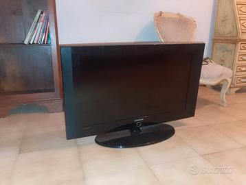 TV Samsung 32" con decoder digitale terrestre