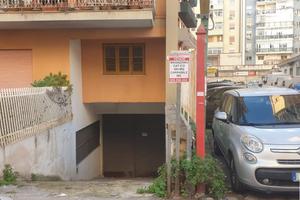 AMM. RIZZO: MAGAZZINO MQ 800 DOPPIO ACCESSO