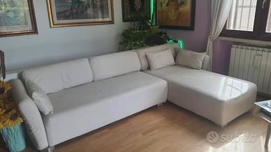Divano Ikea con chaise longue