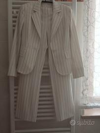 tailleur  pantalone da donna 